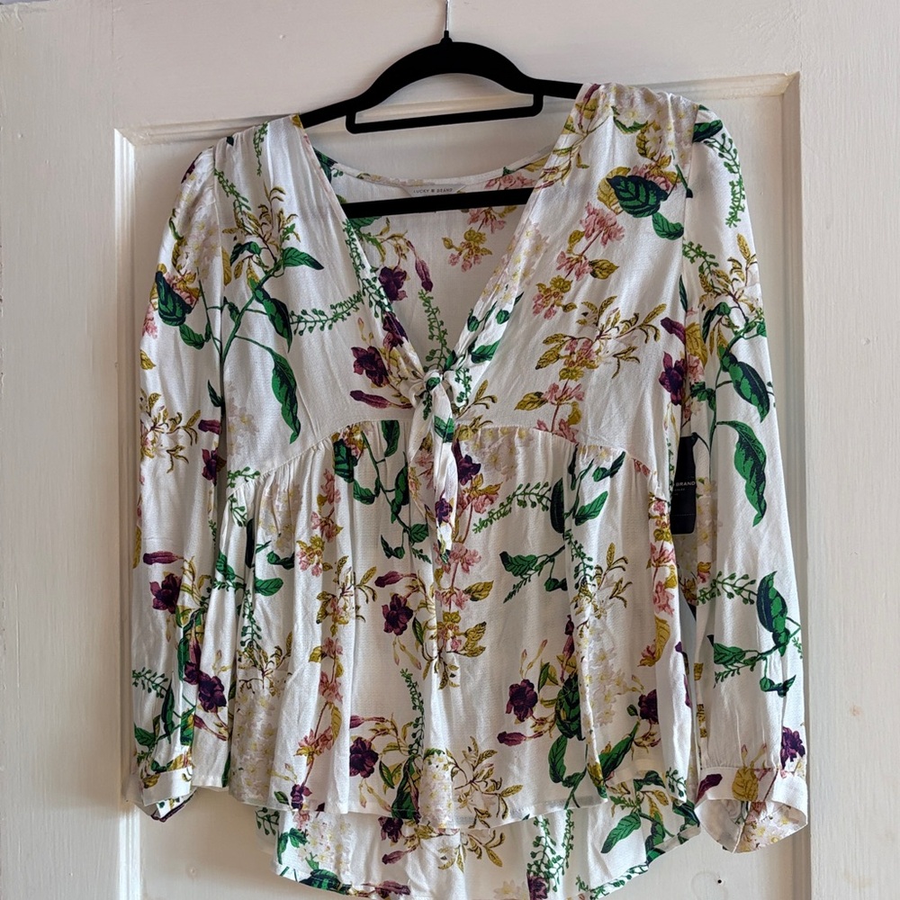NWT Lucky Brand Floral V-Neck Blouse